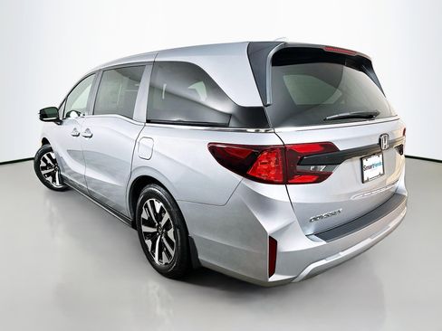 New 2026 Honda Odyssey EX-L image 5