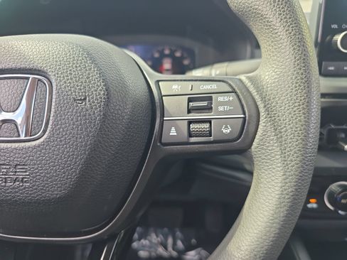 Used 2023 Honda Accord EX image 22