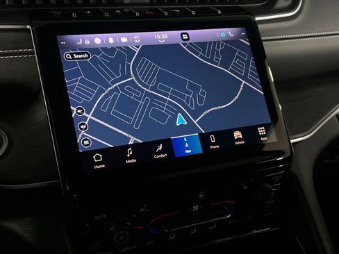 Used 2023 Jeep Grand Cherokee L Limited w/ Trailer Tow Group (B) image 21