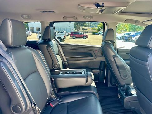 Used 2023 Honda Odyssey Touring image 15