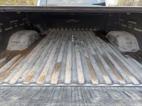 Used 2024 Chevrolet Silverado 2500 LT image 8