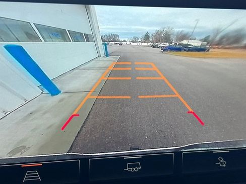 Used 2023 GMC Sierra 1500 Elevation w/ Preferred Package image 16