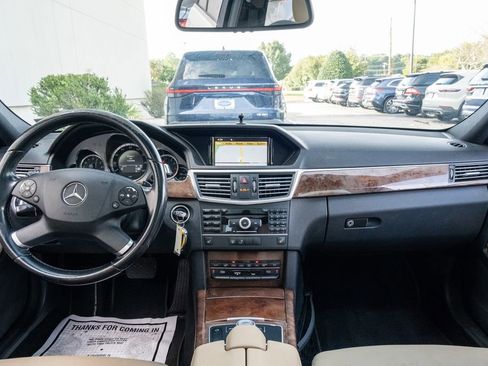 Used 2011 Mercedes-Benz E 350 4MATIC Sedan image 12