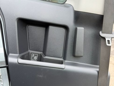 Used 2007 Toyota FJ Cruiser 4WD image 11