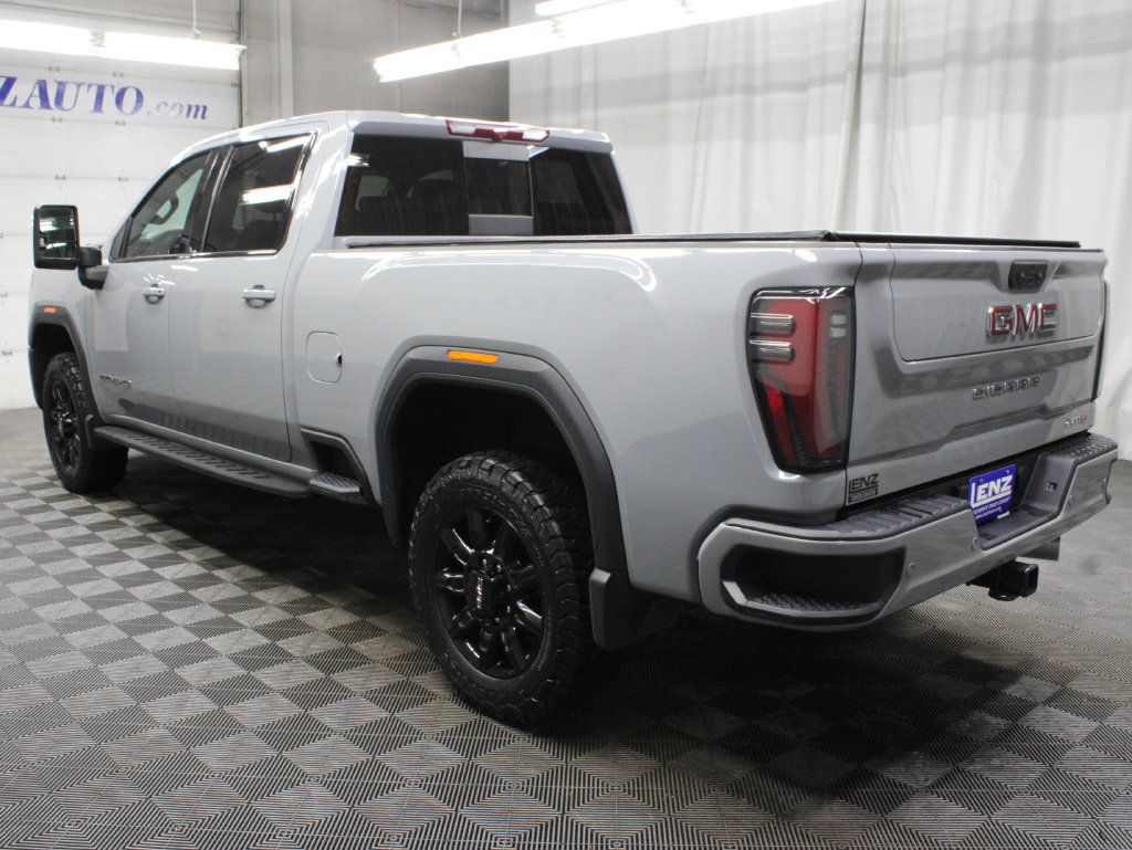 Used 2025 GMC Sierra 2500 AT4 AWD/4WD image 7