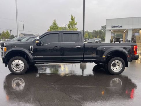 Used 2019 Ford F450 Platinum w/ Platinum Ultimate Package AWD/4WD image 2
