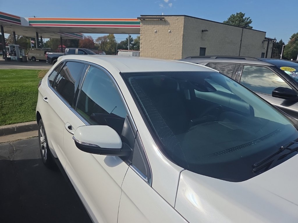 Certified 2024 Ford Edge Titanium AWD/4WD image 10