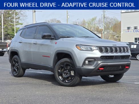 Used 2023 Jeep Compass Trailhawk AWD/4WD image 1