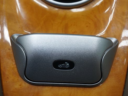 Used 2007 Mercedes-Benz SL 550 image 22