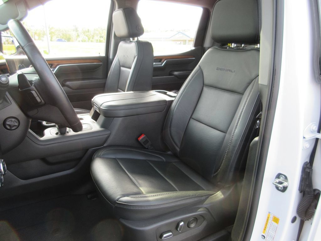 Used 2023 GMC Sierra 1500 Denali AWD/4WD image 22