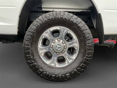 Used 2021 RAM 2500 Big Horn w/ Level 1 Equipment Group image 10