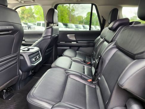 Certified 2025 Ford Expedition Max Platinum AWD/4WD image 16