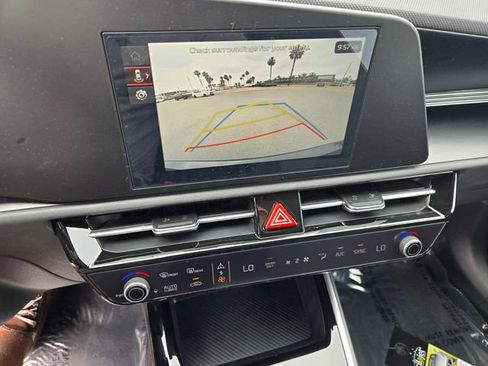 New 2026 Kia Niro LX FWD image 10