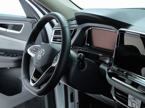 New 2026 Volkswagen Atlas Peak Edition image 74