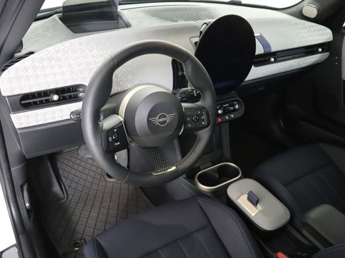 Used 2025 MINI Cooper S image 9