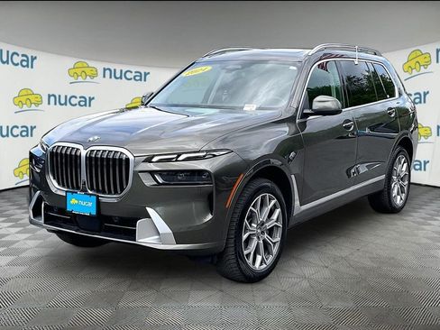 Used 2024 BMW X7 xDrive40i w/ Executive Package AWD/4WD image 3