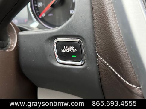 Used 2021 GMC Acadia SLT AWD/4WD image 28