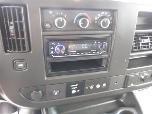 Used 2020 Chevrolet Express 2500 w/ Communications Package RWD image 17