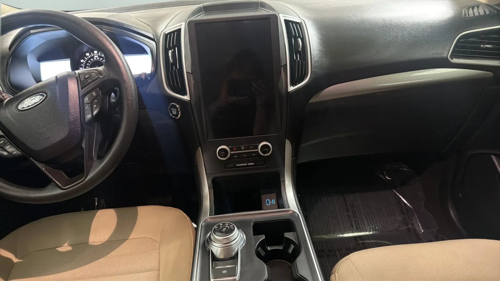 Used 2022 Ford Edge SE w/ Black Appearance Package AWD/4WD image 16