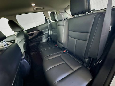 Used 2024 Nissan Murano SV w/ SV Midnight Edition Package image 25