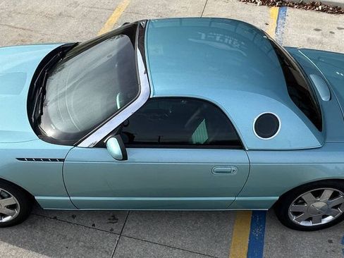 Used 2002 Ford Thunderbird image 11