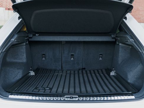 Certified 2025 Audi Q3 2.0T Premium w/ Convenience Package image 25