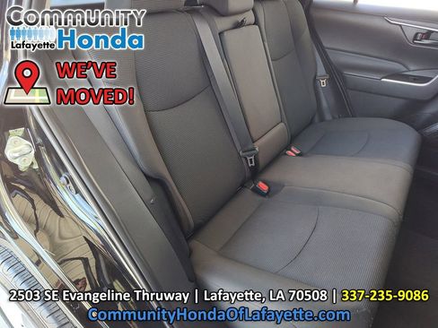 Used 2024 Toyota RAV4 LE AWD/4WD image 32