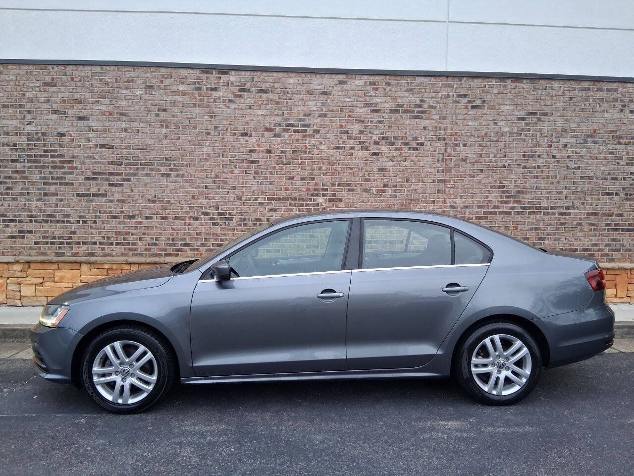 Used 2017 Volkswagen Jetta S FWD image 2