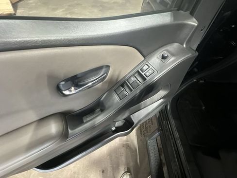 Used 2023 Nissan Frontier SV w/ Technology Package AWD/4WD image 19