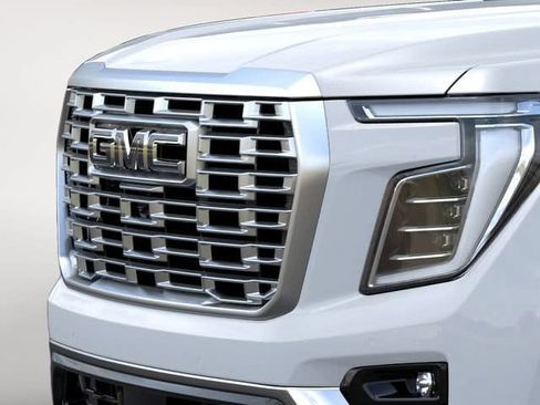 New 2026 GMC Yukon XL Denali w/ Denali Reserve Package AWD/4WD image 13