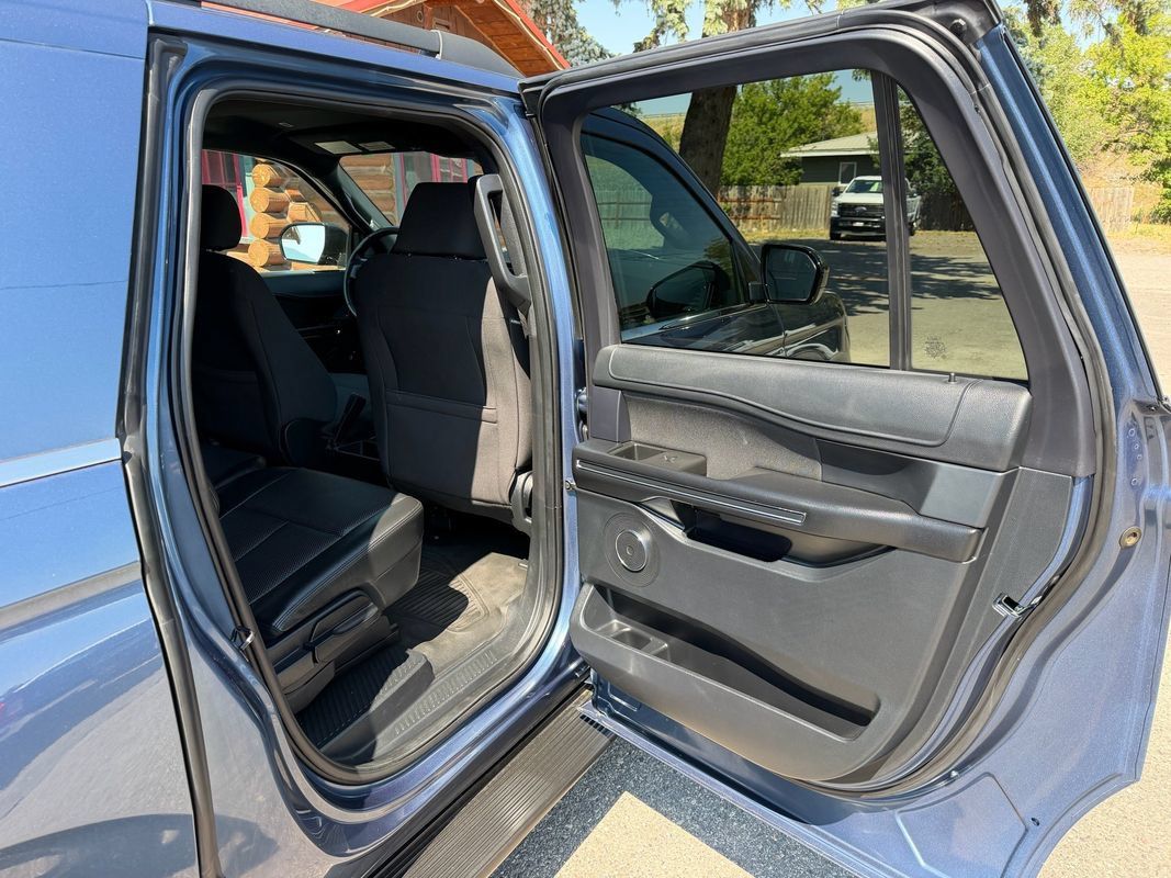 Used 2020 Ford Expedition Max XL AWD/4WD image 25