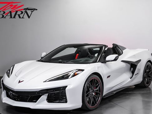 Used 2023 Chevrolet Corvette Z06 RWD image 1