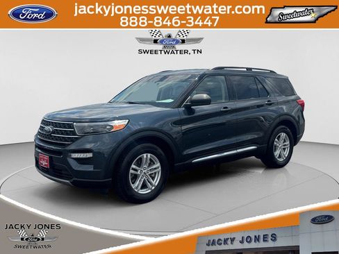 Certified 2022 Ford Explorer XLT w/ Equipment Group 202A RWD image 1