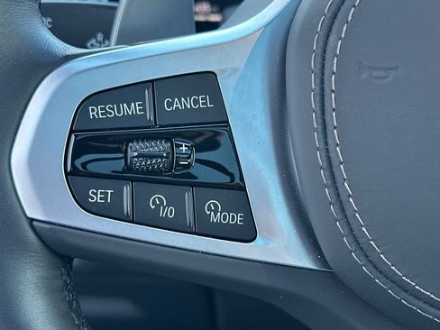 Used 2025 BMW X7 xDrive40i w/ Executive Package image 28