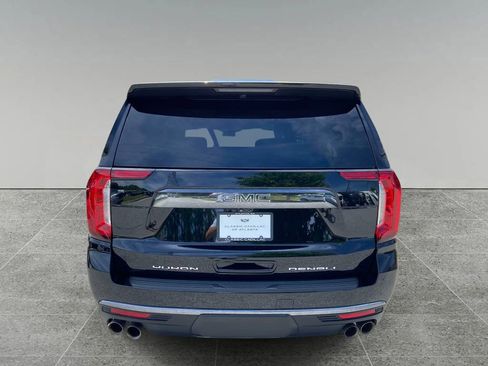 Used 2023 GMC Yukon XL Denali Ultimate AWD/4WD image 4