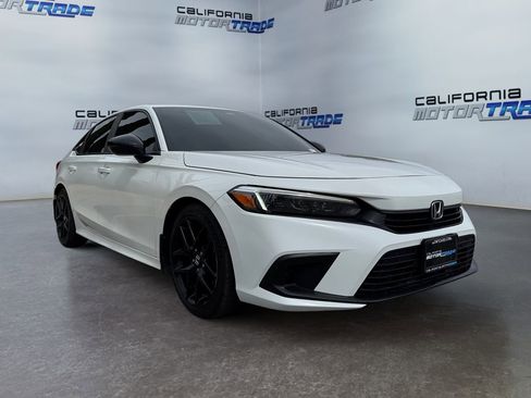 Used 2022 Honda Civic Sport image 3