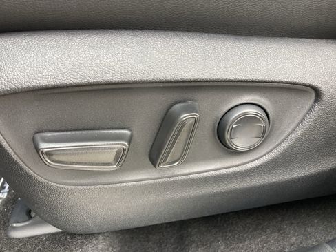 New 2026 Toyota Highlander XSE image 14