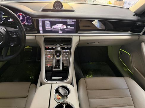 Used 2021 Porsche Panamera 4S w/ Premium Package AWD/4WD image 38