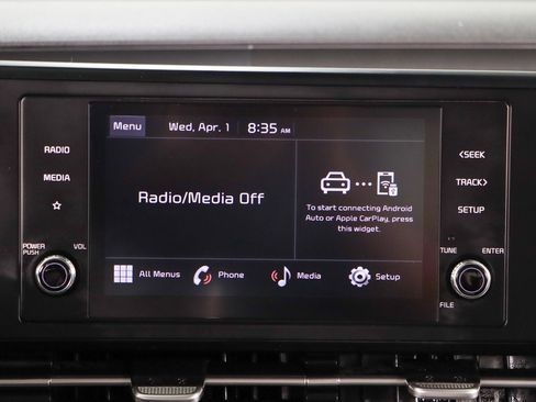 Used 2023 Kia Carnival LX FWD image 19