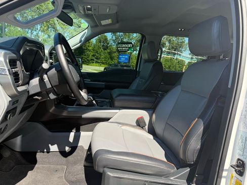 Used 2025 Ford F150 Lariat AWD/4WD image 15