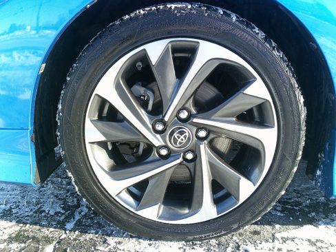 Used 2018 Toyota Corolla iM image 13