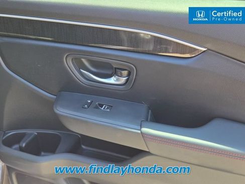 Certified 2025 Honda Pilot Black Edition image 22