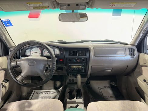 Used 2003 Toyota Tacoma PreRunner RWD image 9