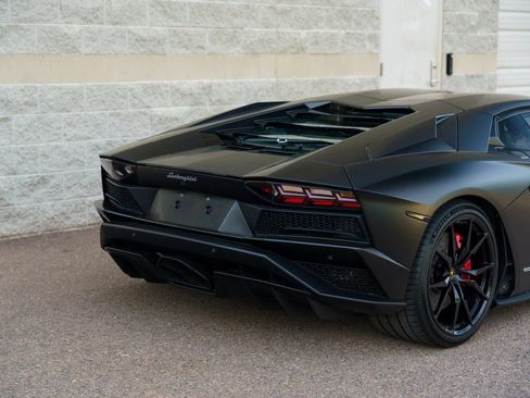 Used 2017 Lamborghini Aventador S AWD/4WD image 49