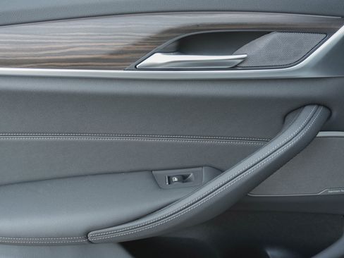 Certified 2023 BMW 530i xDrive w/ Premium Package image 34