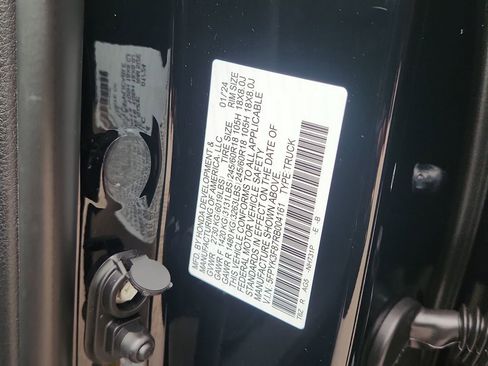 Used 2024 Honda Ridgeline Black Edition image 15