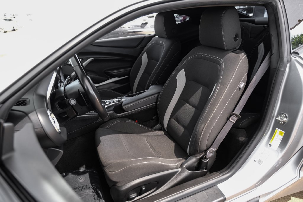 Used 2023 Chevrolet Camaro LT w/ Technology Package RWD image 35
