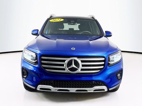 Used 2024 Mercedes-Benz GLB 250 4MATIC image 2