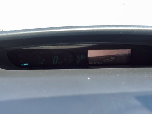 Used 2015 Toyota Prius Two FWD image 16
