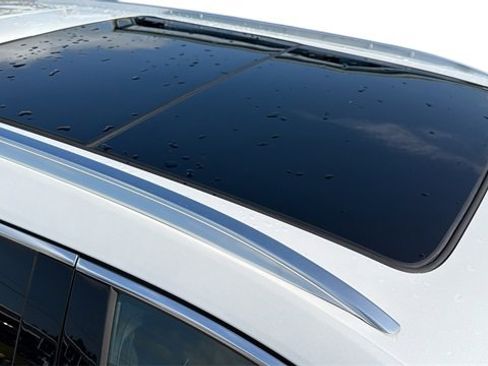 Certified 2025 Cadillac XT5 Premium Luxury image 11